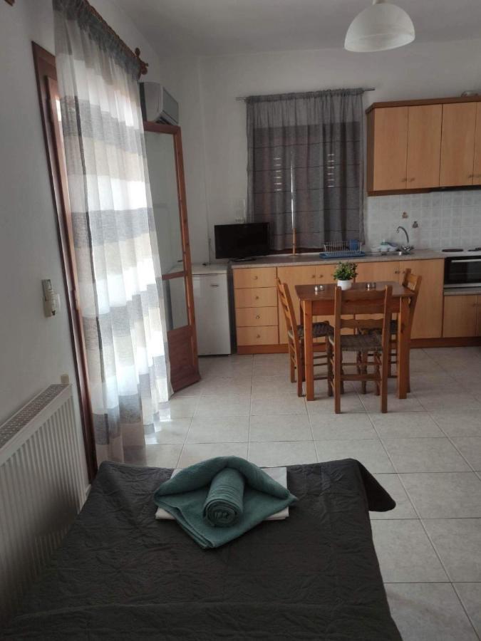 Mata'S House Apartment สเกียธอสทาวน์ ภายนอก รูปภาพ