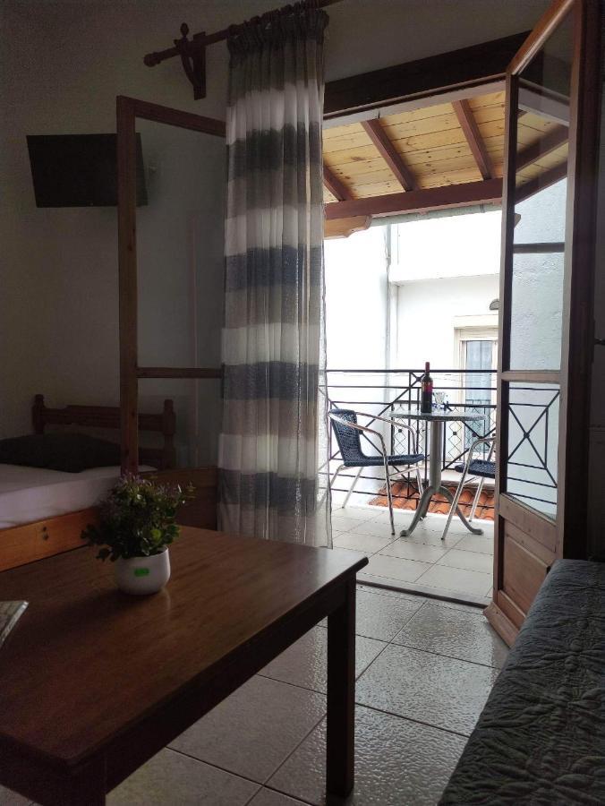 Mata'S House Apartment สเกียธอสทาวน์ ภายนอก รูปภาพ