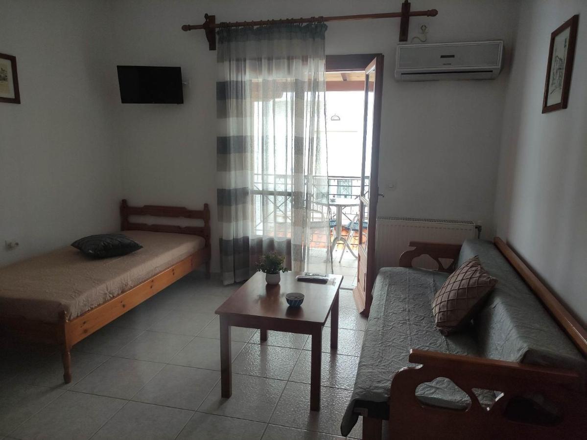 Mata'S House Apartment สเกียธอสทาวน์ ภายนอก รูปภาพ